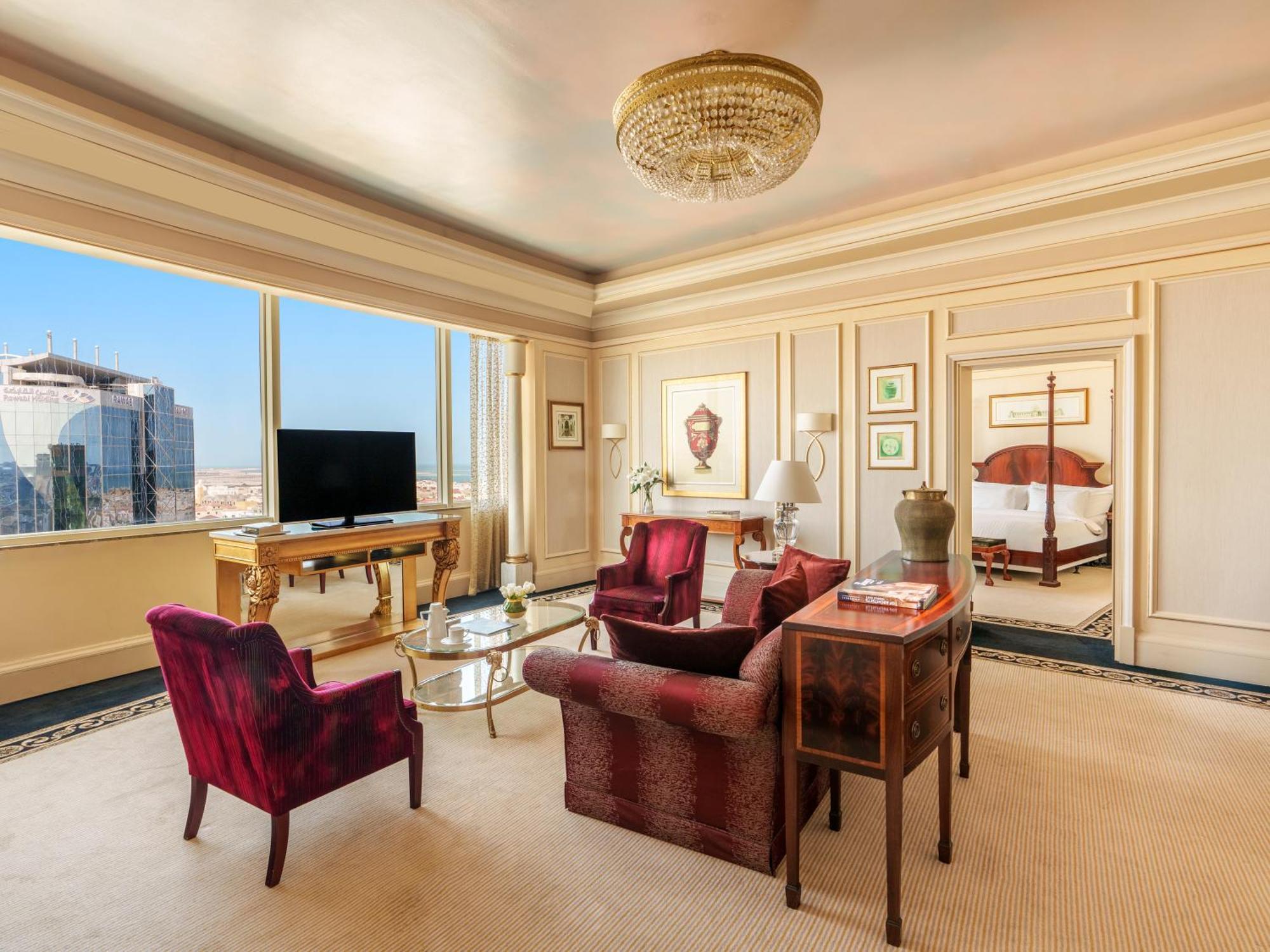 Moevenpick Hotel Al Khobar Exterior photo A suite at the Jumeirah Emirates Towers Hotel