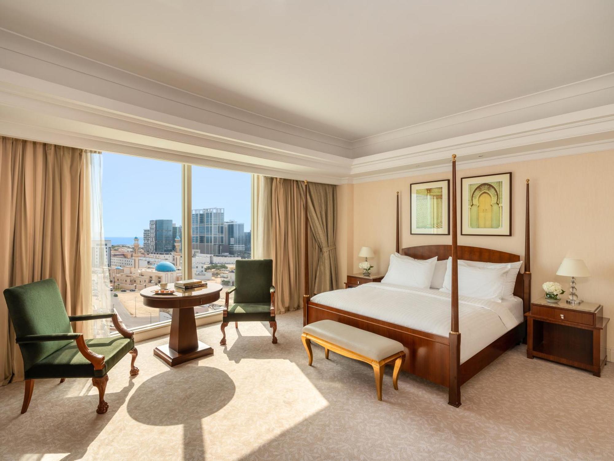 Moevenpick Hotel Al Khobar Exterior photo A bedroom at the hotel