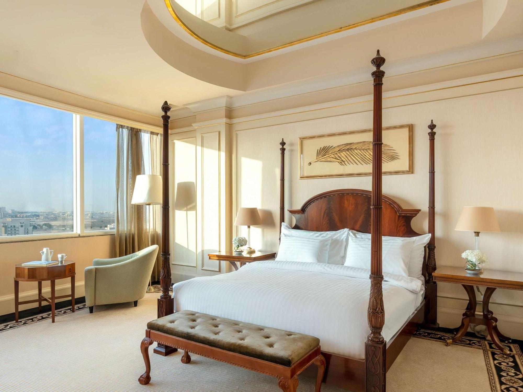 Moevenpick Hotel Al Khobar Exterior photo A bedroom at the Four Seasons Hotel, Bangkok